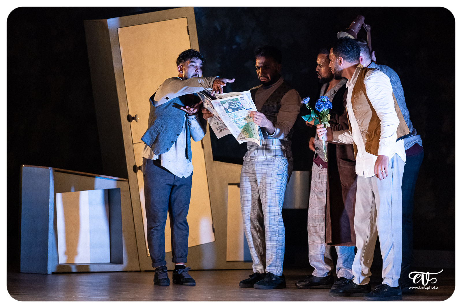 SUR LE FIL (CIE PYRAMID)